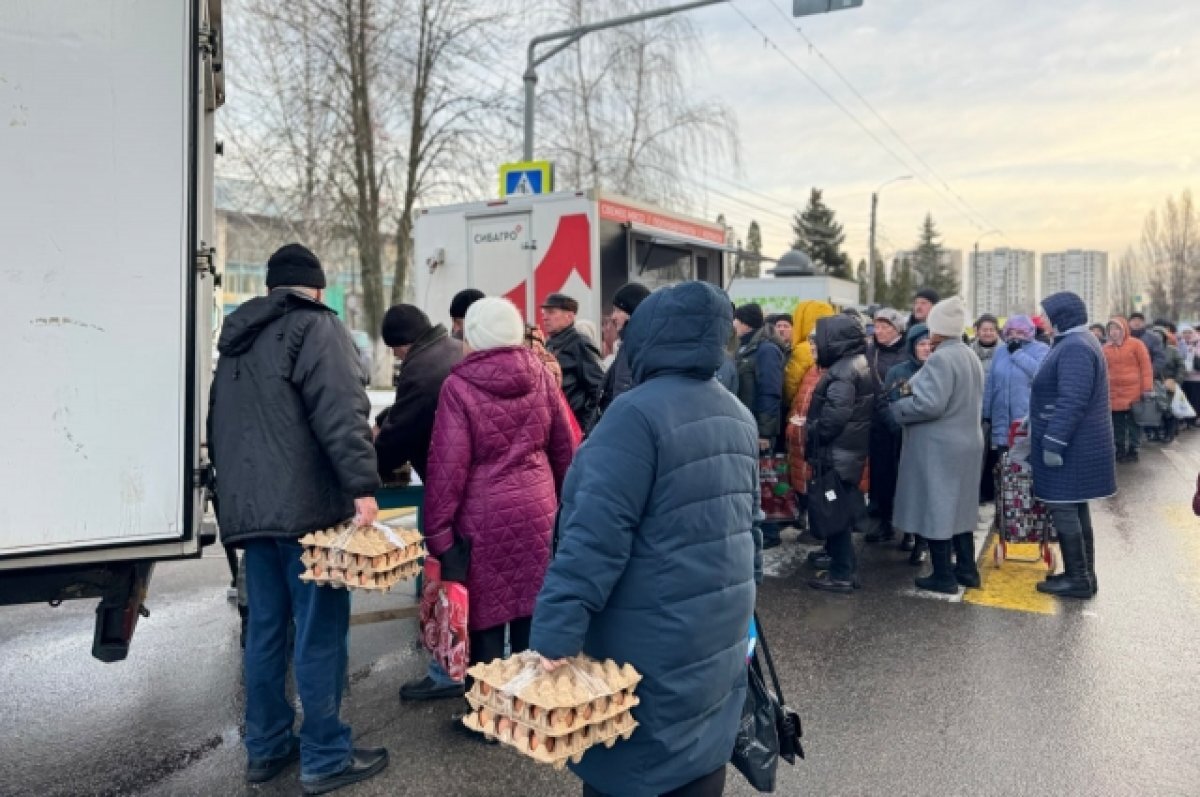    На фермерской ярмарке в Белгороде заметили огромные очереди за яйцами