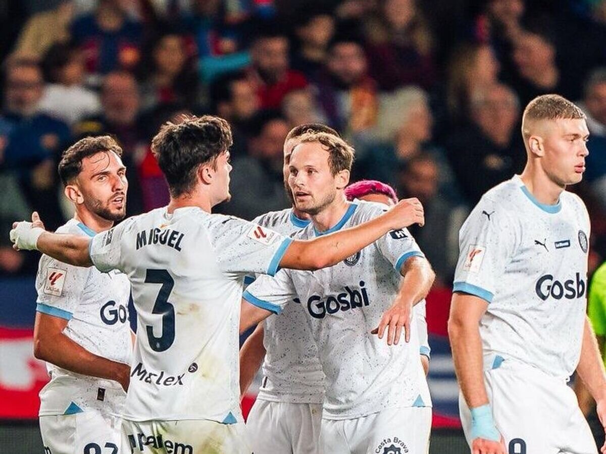    Футболисты "Жироны"© Фото : Соцсети "Жироны"