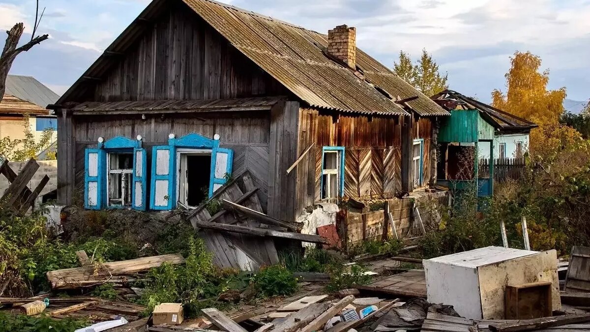 Многодетной семье участника СВО предложили всего миллион за дом в  Николаевке | Проспект Мира | Дзен