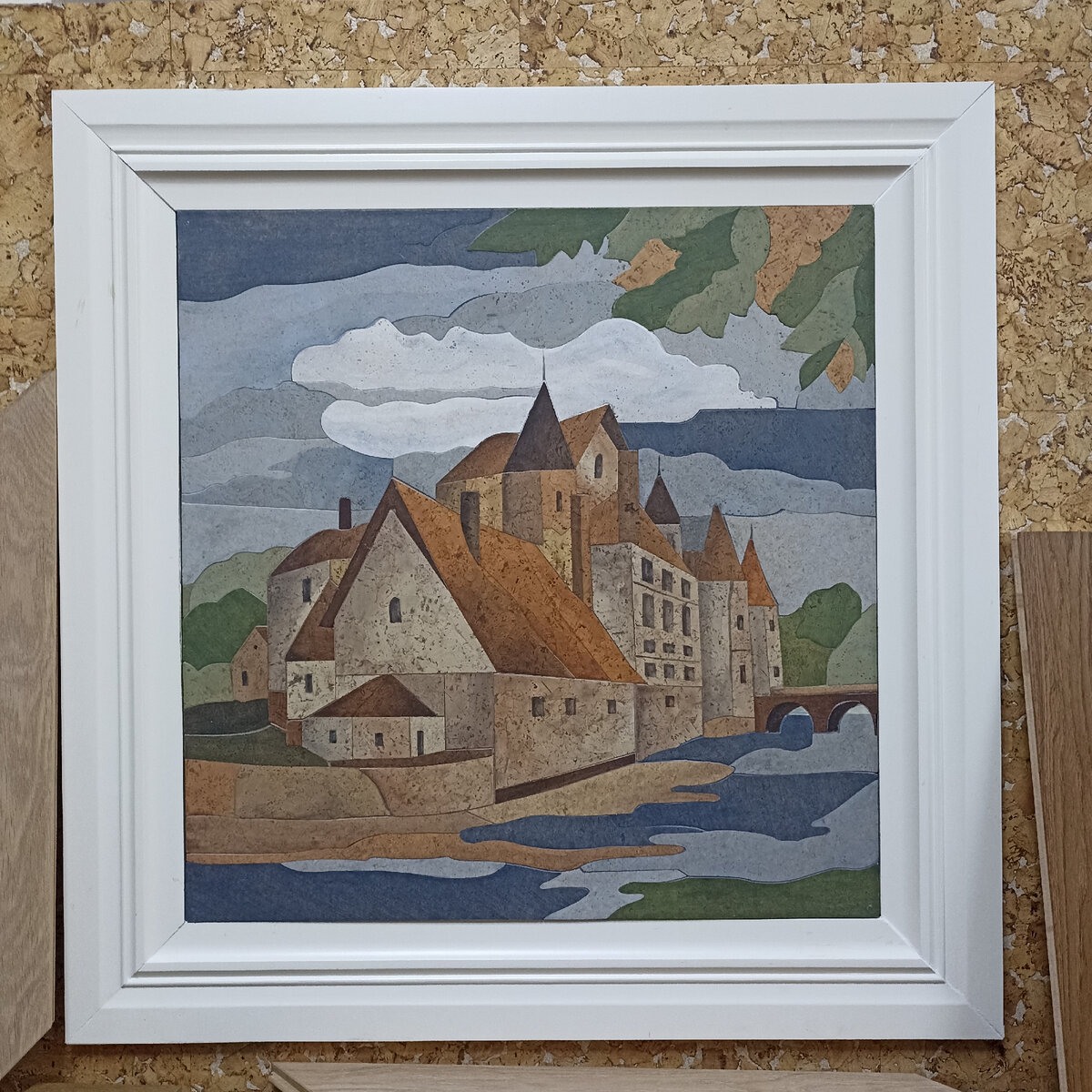 Эти изделия изготовлены из пробки в творческой мастерской "Галерея Пробки/The Cork Gallery"