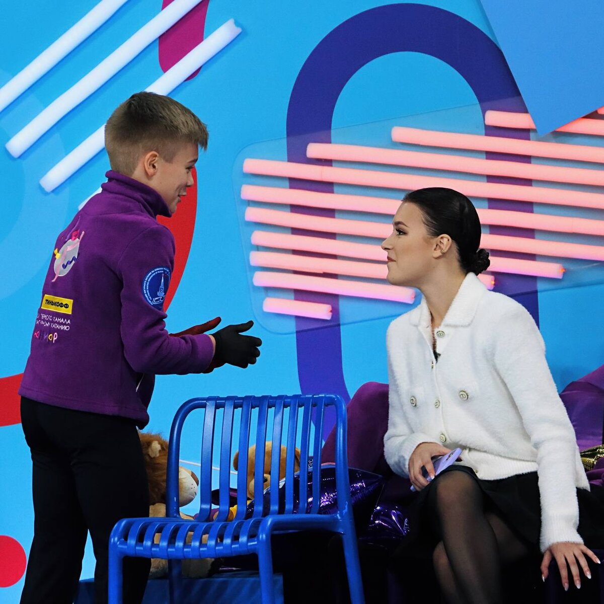 Анна Щербакова обсуждает четверные прыжки со Львом Лазаревым.