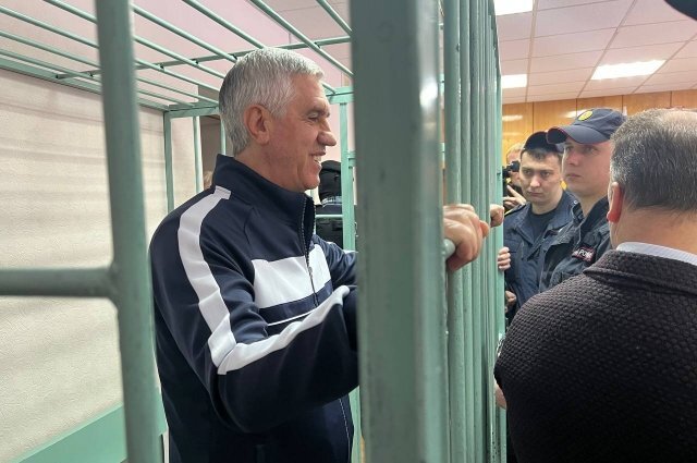    В пользу дочери убитого суд также взыскал с Анатолия Быкова 7 млн рублей.