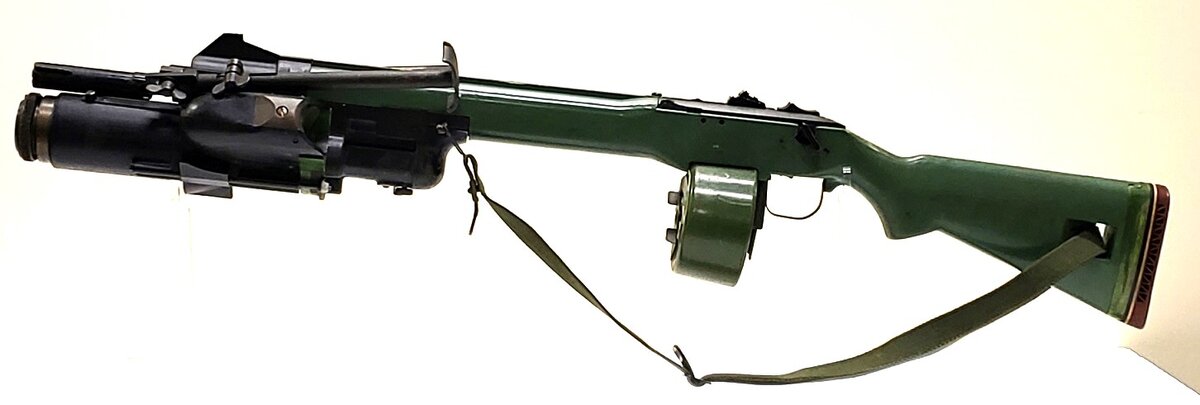 Экспериментальная винтовка Винчестер обр. 1964 года. Вид слева.
