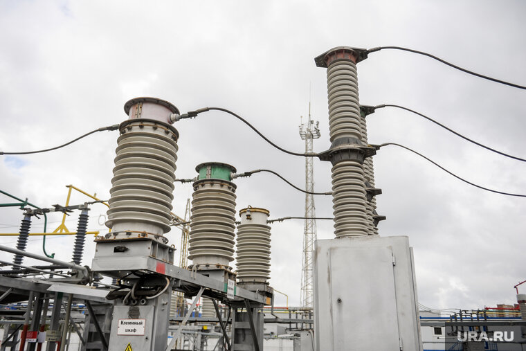    Коммунальщикам пришлось менять трансформаторы на морозе