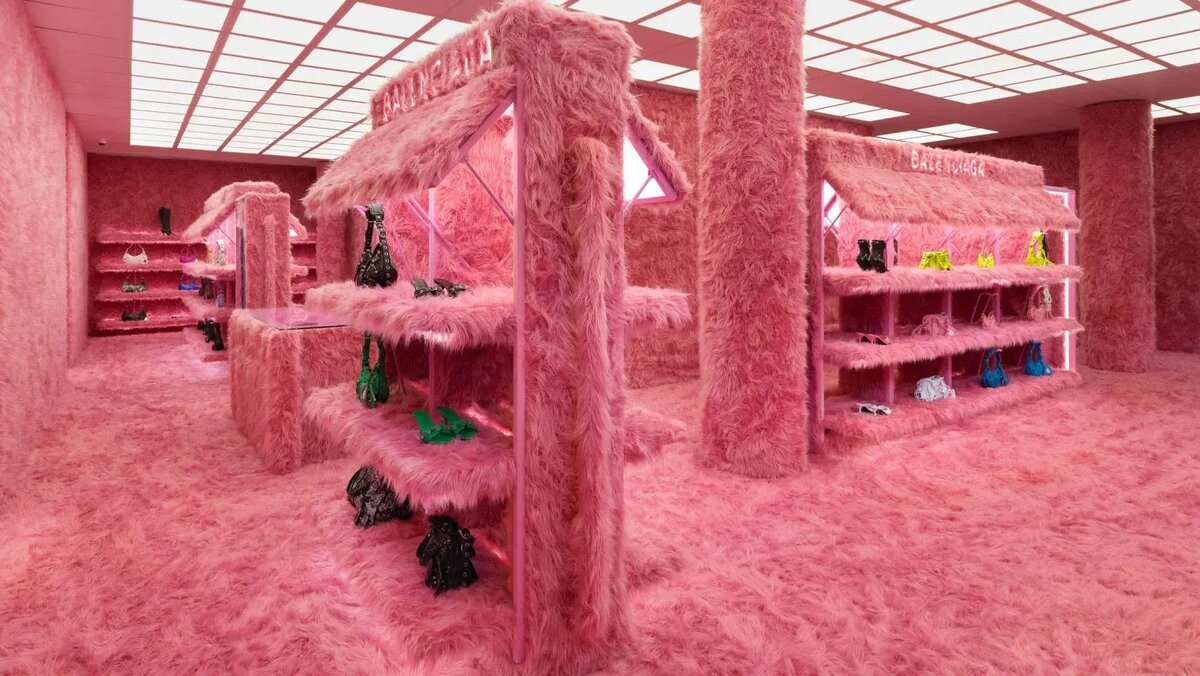 Источник фото: balenciaga.com