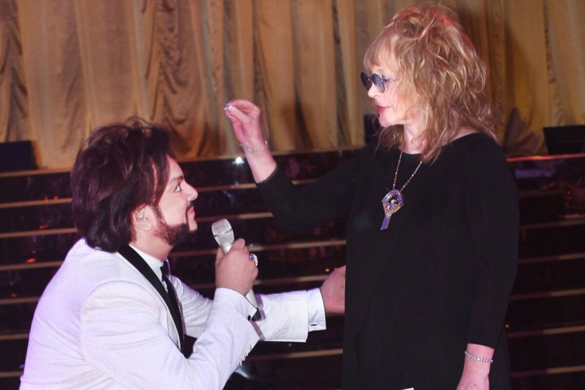     «Чего ты плачешь? Тебя никто и никогда не полюбит так, как я»: Киркоров признался, почему позвал замуж Пугачеву