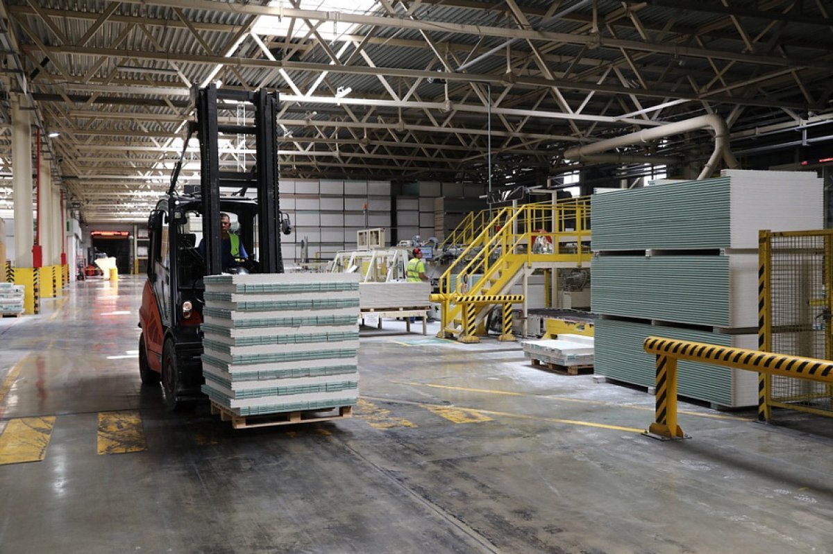    На Кубани стройматериалов произвели почти на 72 миллиарда рублей