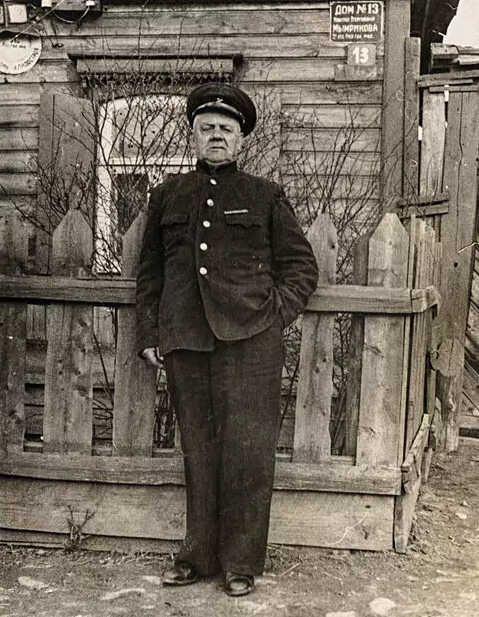 Здравствуйте, дорогие товарищи! Сегодня я вновь предлагаю посмотреть на старые фотографии и окунуться в океан воспоминаний и новых впечатлений. Узнать что-то новое или вспомнить хорошо забытое старое.-6