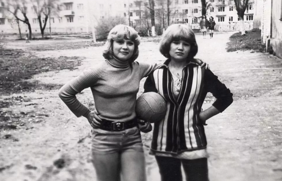 Здравствуйте, дорогие товарищи! Сегодня я вновь предлагаю посмотреть на старые фотографии и окунуться в океан воспоминаний и новых впечатлений. Узнать что-то новое или вспомнить хорошо забытое старое.-12