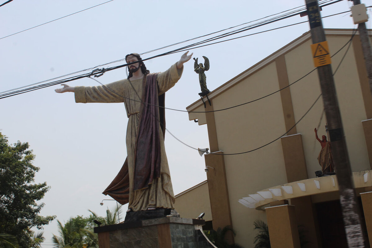 Иисус и провода