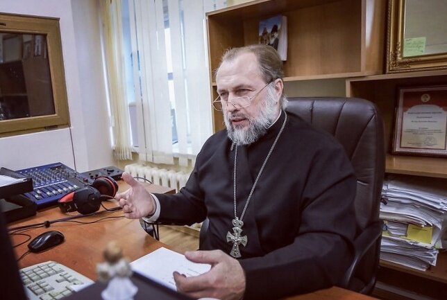 Владимир Волков — протоиерей, проректор по воспитательной работе Ставропольской духовной семинарии, магистр теологии, настоятель Троицкого собора (г. Ставрополь) и храма великомученика Георгия Победоносца (п. Демино).