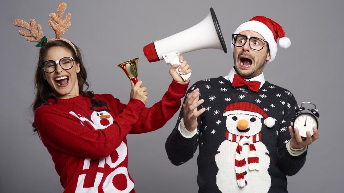    А вы знали за что можно получить штраф на Новогодних выходных? Юрист перечислил частые правонарушения© Freepik | gpointstudio