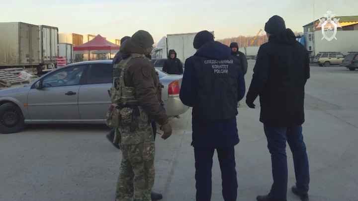 СК НА РЫНКЕ В КРЕМЕНКУЛЕ. ФОТО: ПРЕСС-СЛУЖБА СУ СК РОССИИ ПО ЧЕЛЯБИНСКОЙ ОБЛАСТИ/ПРЕДОСТАВЛЕНО ТЕЛЕКАНАЛУ ЦАРЬГРАД. 