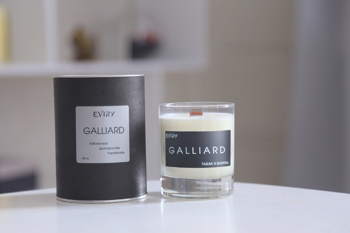 Ароматическая свеча Galliard с ароматом "Табак и Ваниль" от EVIRY