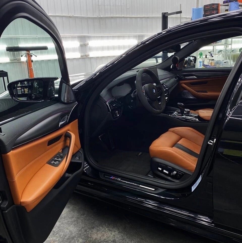 Результат химчистки в студии L. A. Detailing