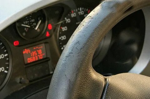 Потёртость рулевого колеса