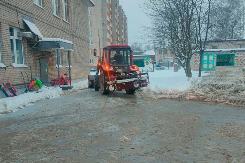    Авария произошла сегодня на водопроводе диаметром 500 миллиметров. Сейчас последствия утечки устранены.