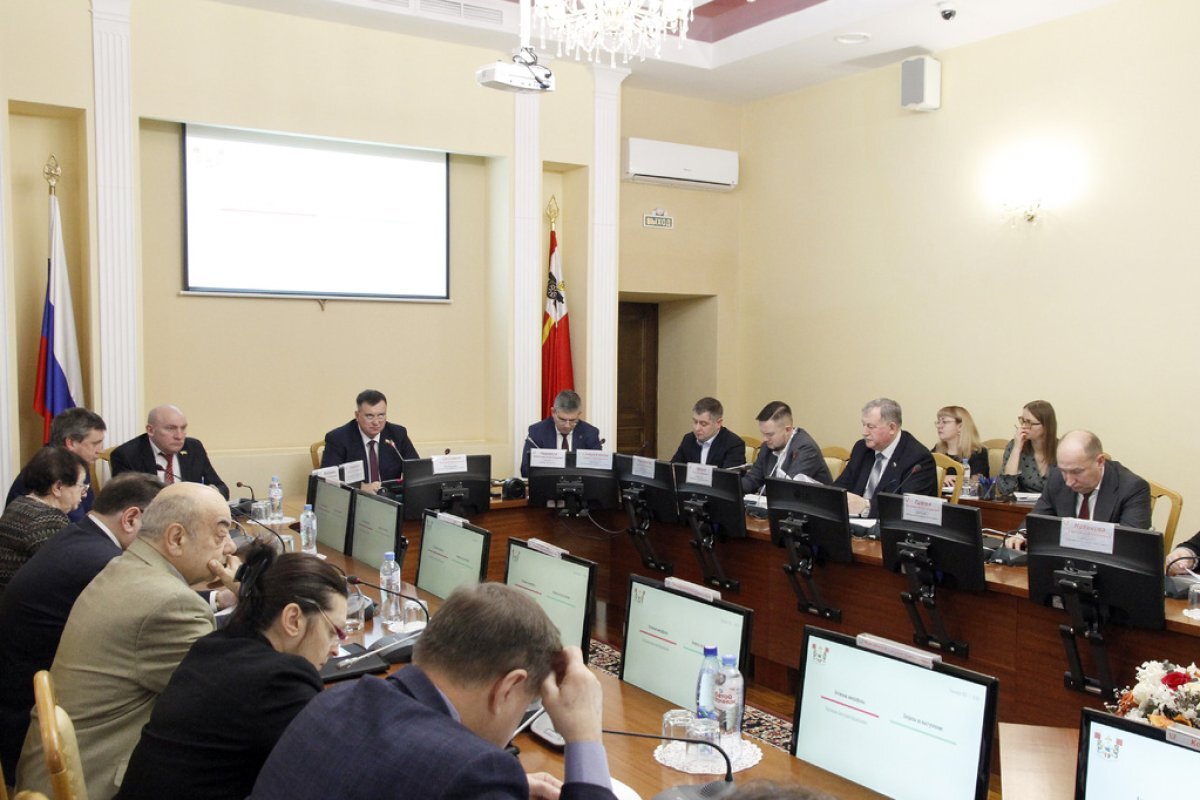    Проект бюджета Смоленска на три года принят в первом чтении