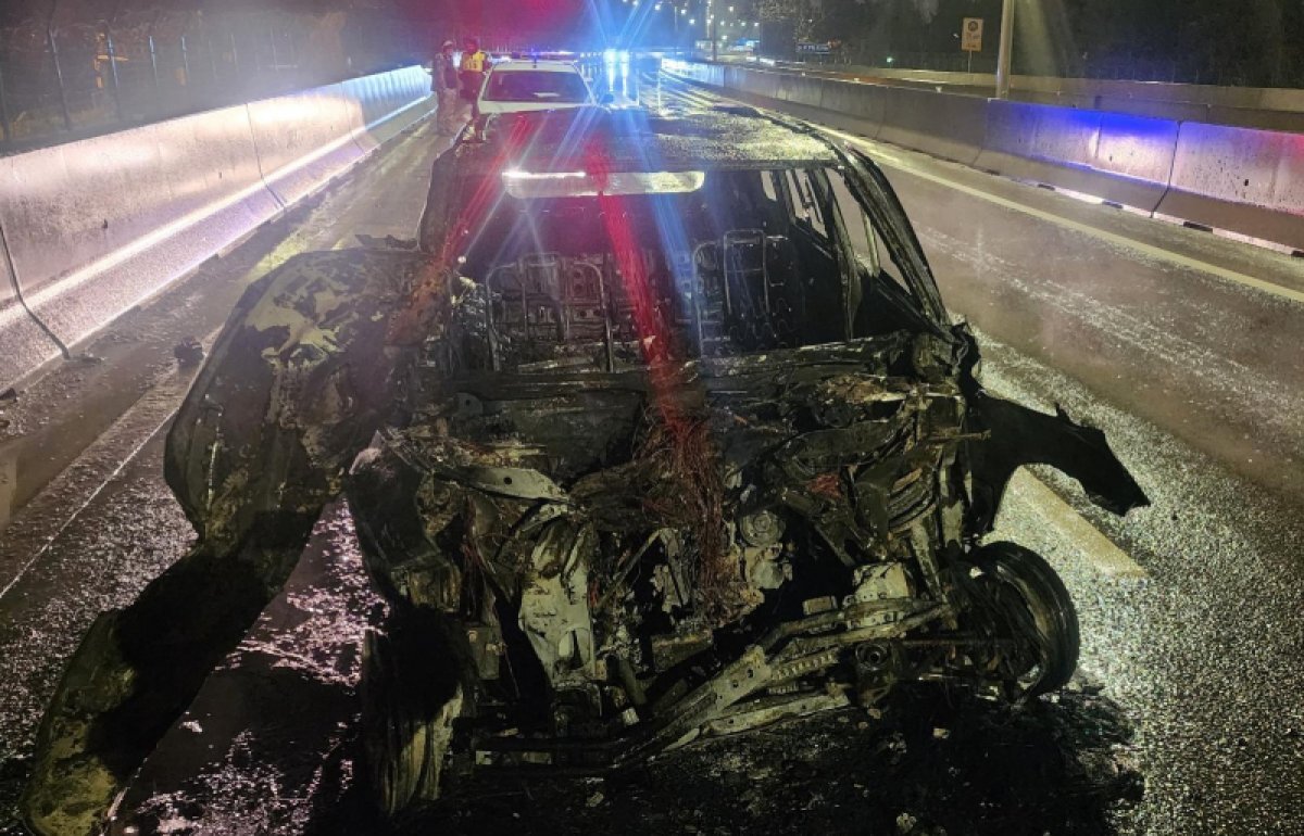    Автомобиль сгорел после ДТП на трассе М-4 «Дон»