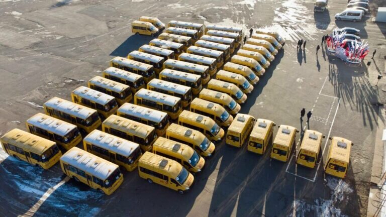    Школам Оренбуржья передали 49 новых автобусов для перевозки учеников Кристина Просвиркина