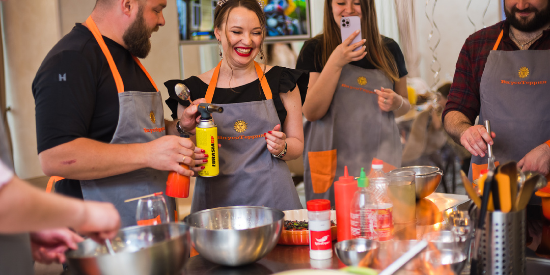 Новый формат мероприятия "Вечеринка с Кулинарным мастер-классом, Винным казино и Азотным шоу"