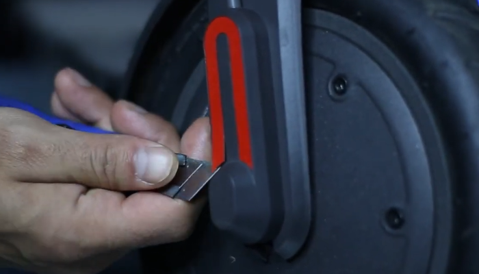 Фото 1. Снимаем светоотражающие наклейки