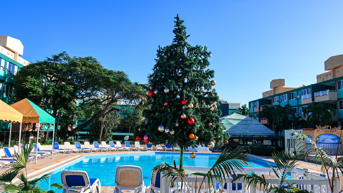 Территория отеля "Islazul Mar Del Sur".