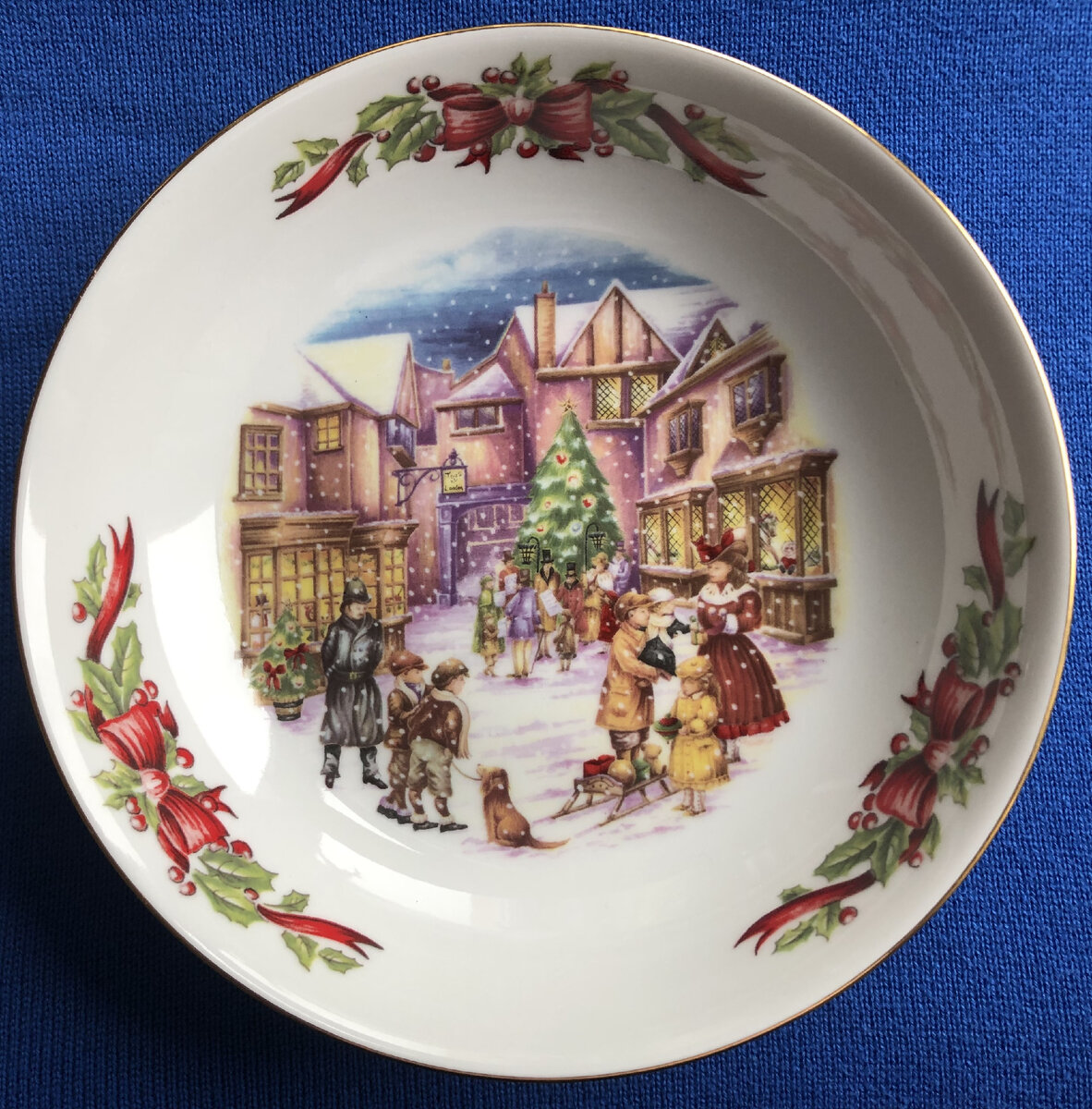 Глубокая тарелка