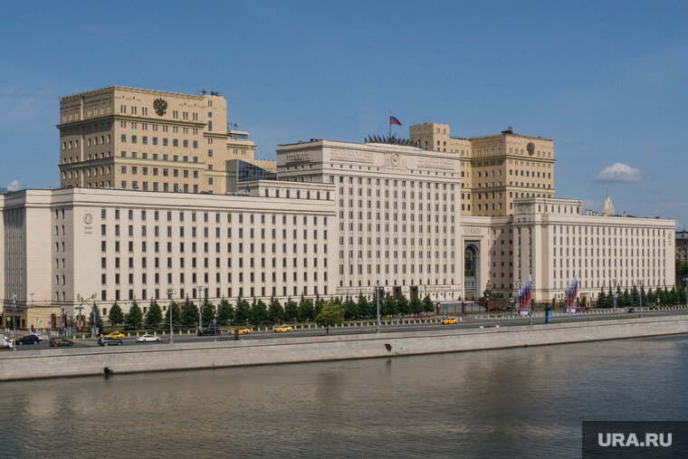    Минобороны РФ также освободили от отчетности для Минфина в сфере управления госимуществом