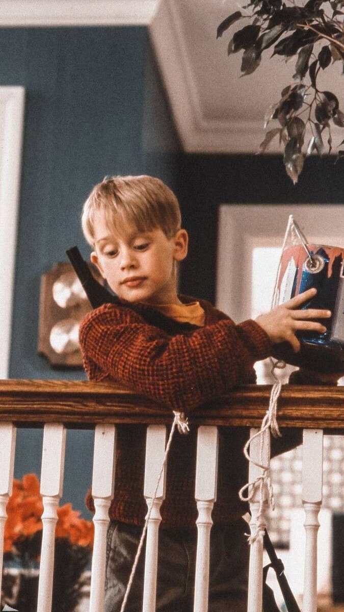 Кевин Маккалистер против грабителей. Фильм "Один дома"