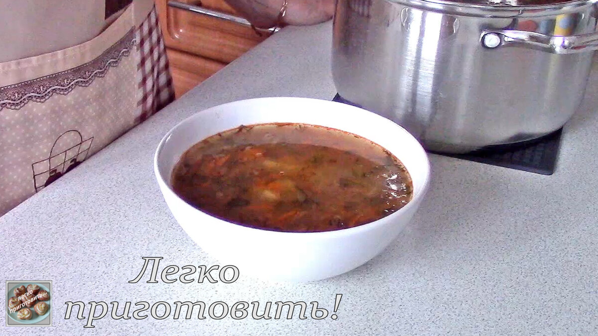 Рассольник со свининой, рисом и солеными огурцами