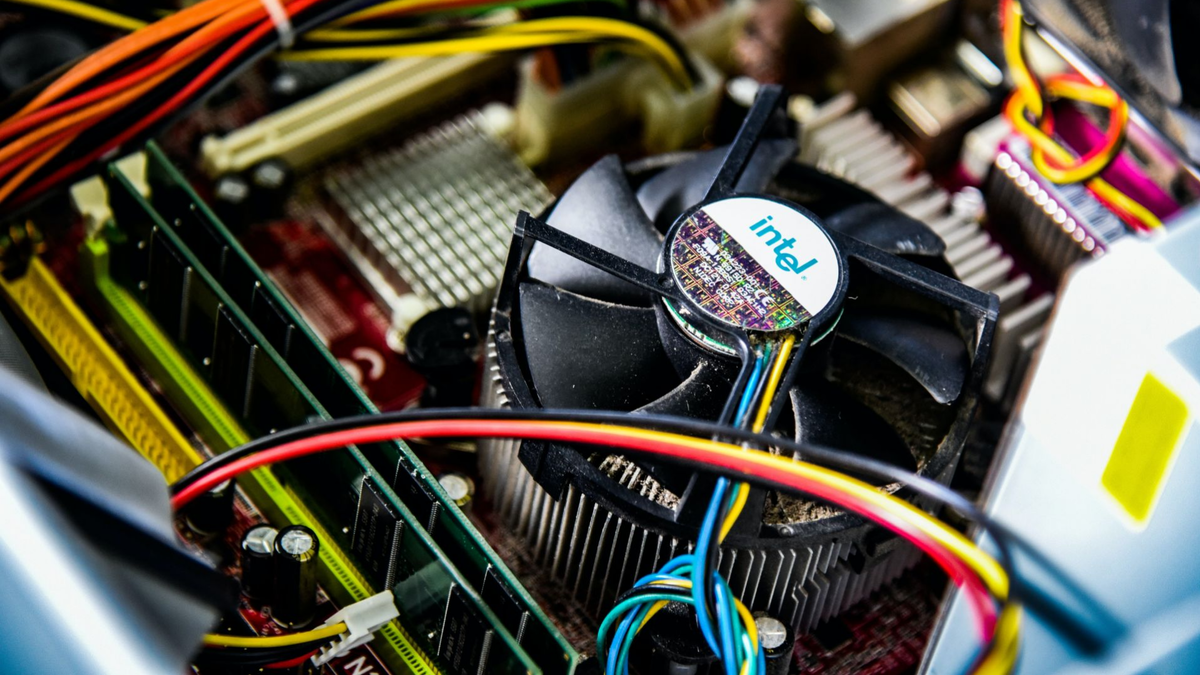 Компьютерное железо. Старое компьютерное железо. Computer Fan. Редкое компьютерное железо.