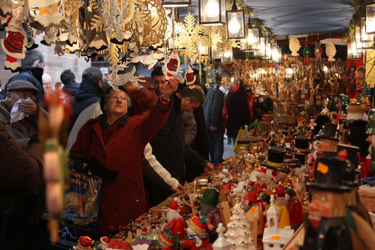 Christmas bazaar. Новогодние ярмарки в Германии. Рождественские ярмарки в Германии. Рождество в Германии базар. Рождественский рынок в Германии.