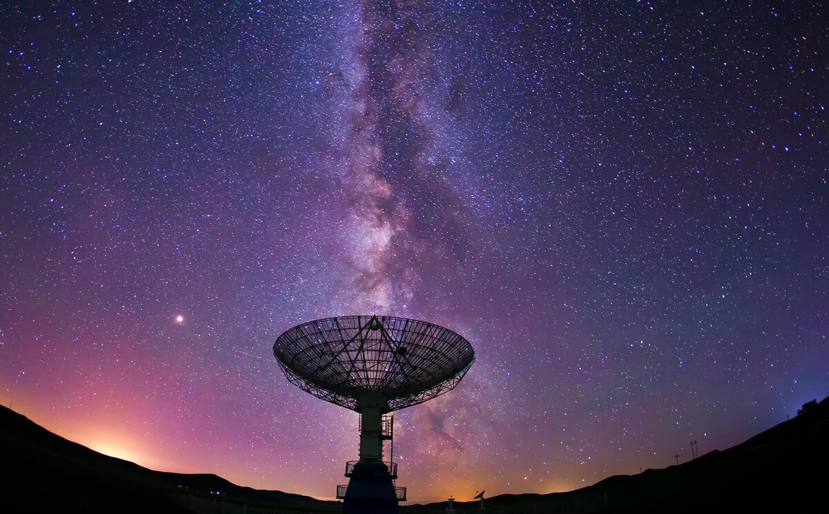 SETI – комплекс по поиску жизни в космосе. (Фото: n1s1.hsmedia.ru).