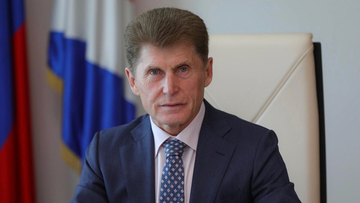     Губернатор Приморского края Олег Кожемяко рассказал о том, почему Конституция РФ является основополагающим документом для страны. Сегодня, 12 декабря, празднуется 30-летие со дня ее принятия.