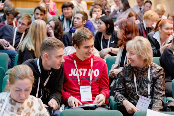    На интенсиве студенты и педагоги СПО участвовали в дискуссиях, мастер-классах, встречах