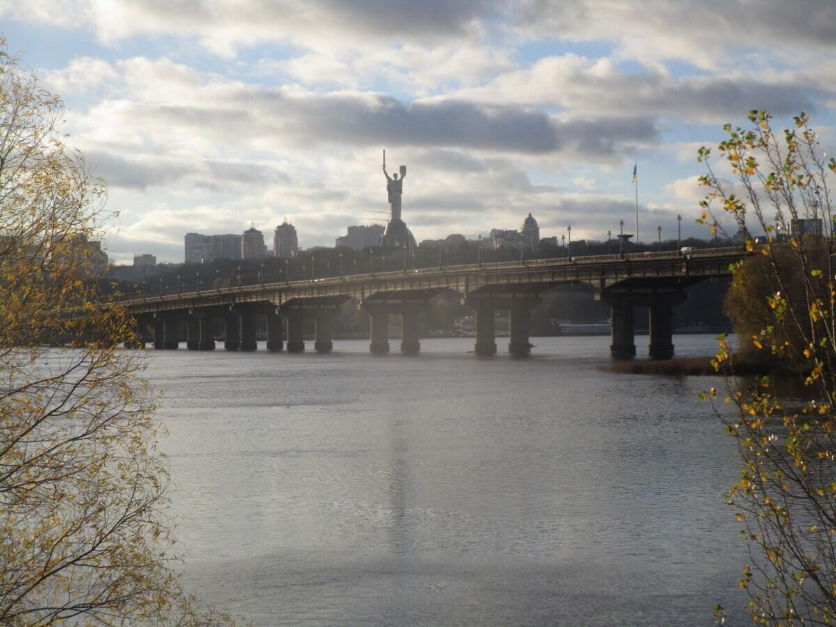    Мост Патона в КиевеCC BY-SA 4.0 / Віктор Полянко / Міст ім. Є. О. Патона