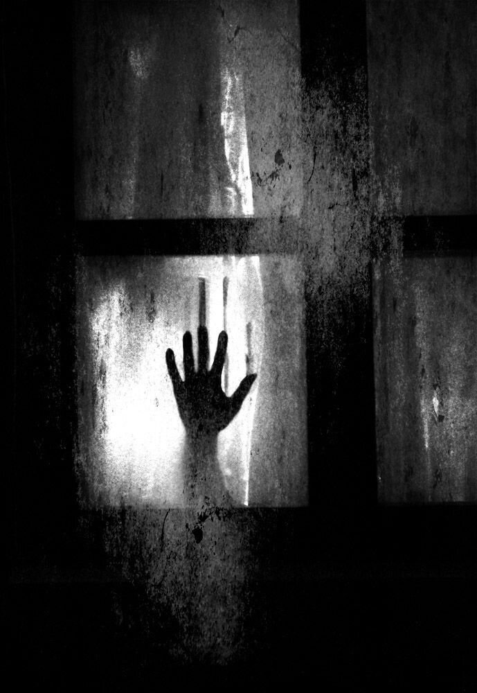 жуткая тень