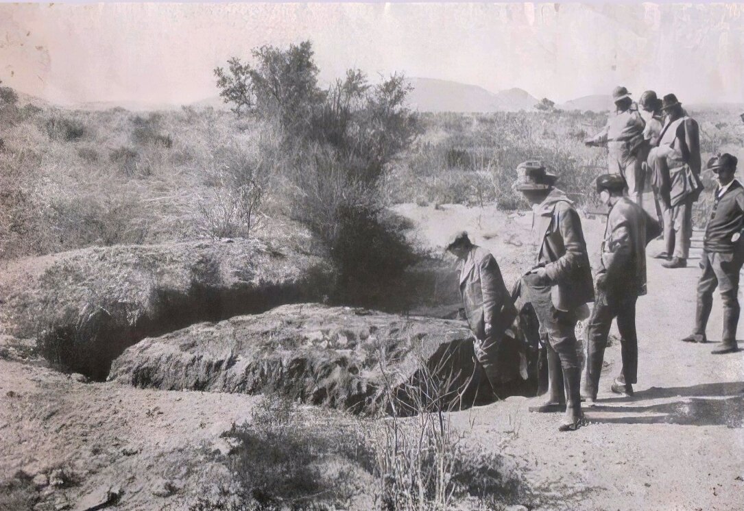 Метеорит Гоба в 1928 году/ © marmet-meteorites.com