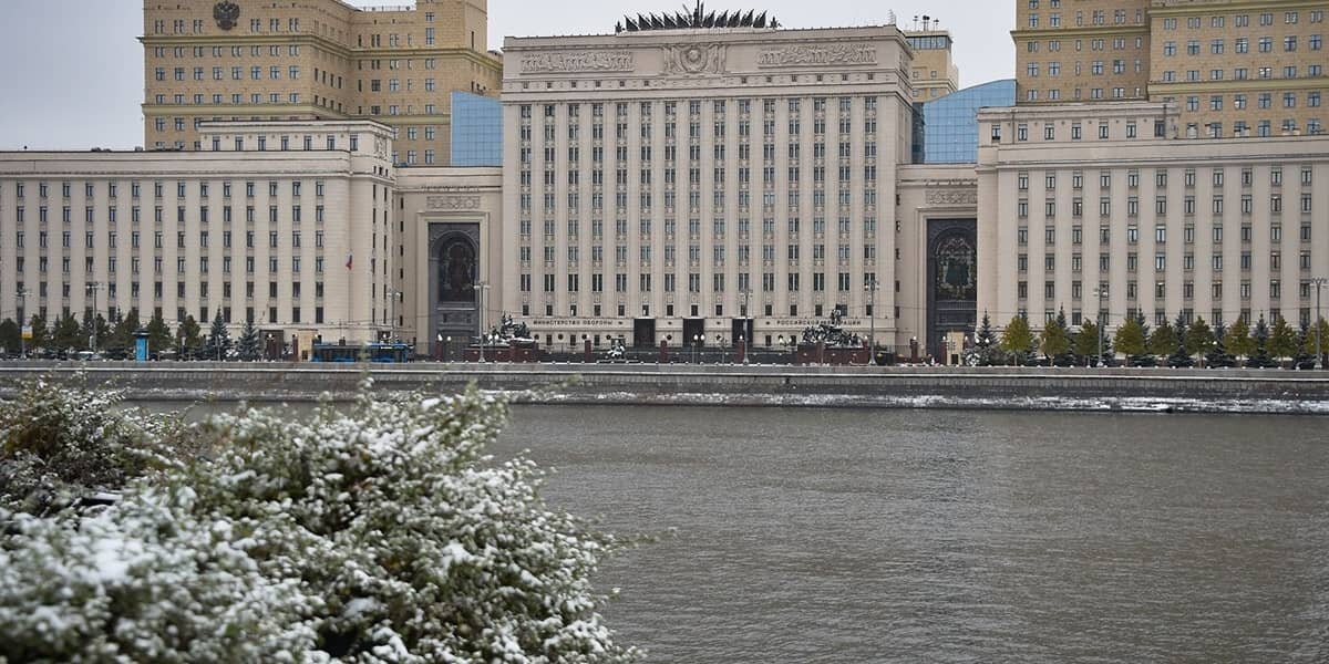 Фото: https://tvzvezda.ru/ (https://mcdn.tvzvezda.ru/storage/news_other_images/2023/12/09/fc346b809f76481cba501f5d281469d7.jpg)