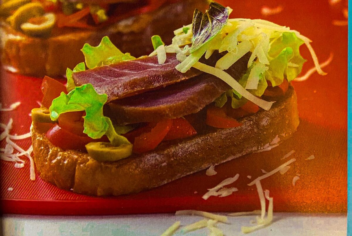 Фишбургер с тунцом.