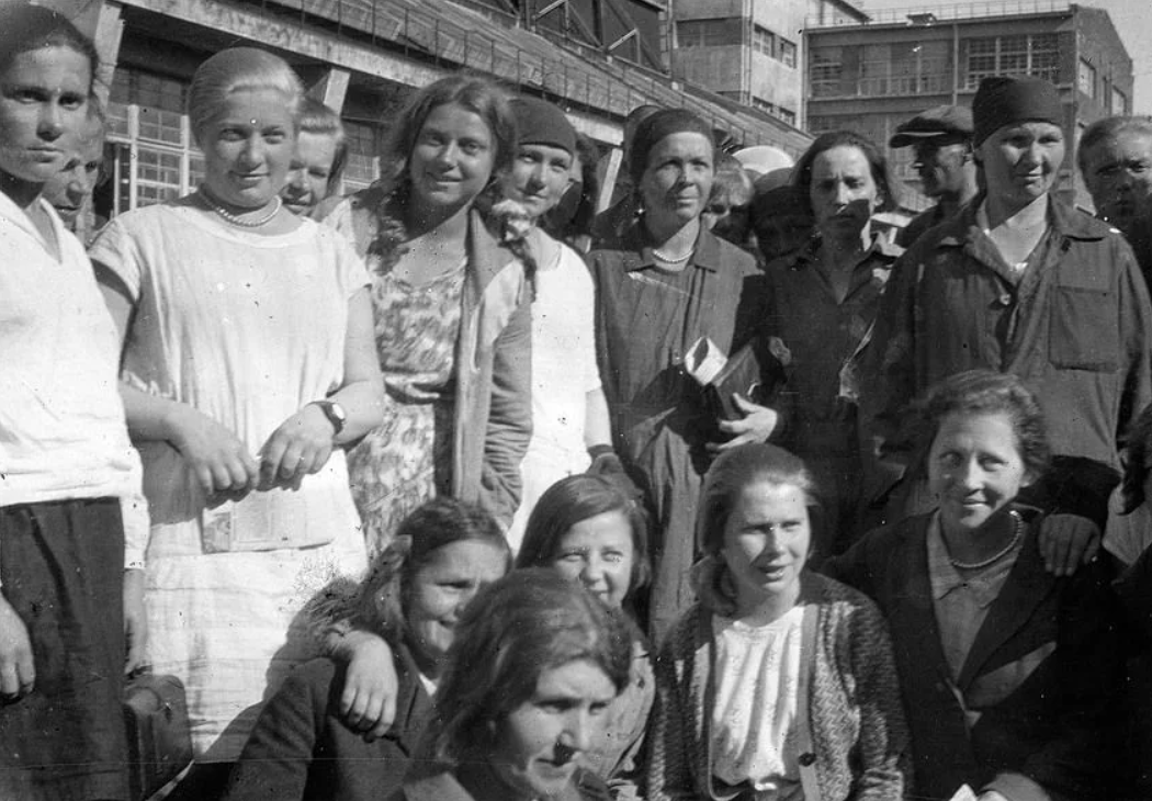 ссср 1930-х. советские люди 30х. человек 30 х годов. жители ссср 1930е. старые фотографии.