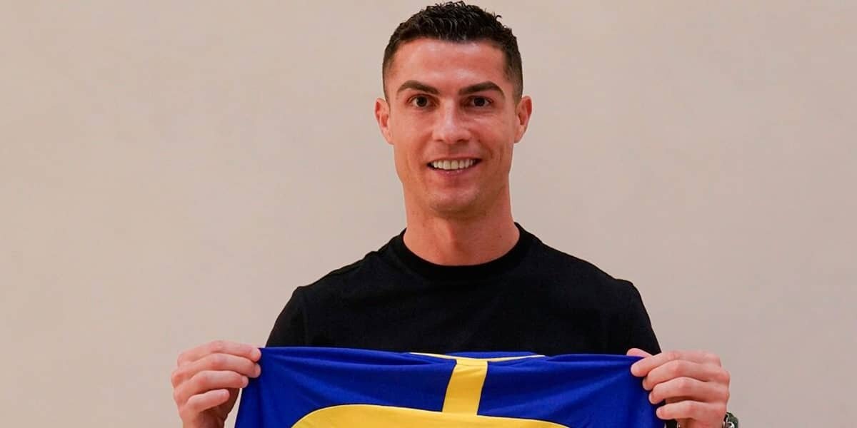 Фото: https://tvzvezda.ru/ (https://mcdn.tvzvezda.ru/storage/news_other_images/2022/12/31/1fa44290ee7a4474b0736b3001341111.jpg)