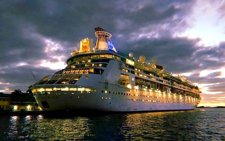 Лайнер, на котором Алене предстоит провести еще несколько месяцев 