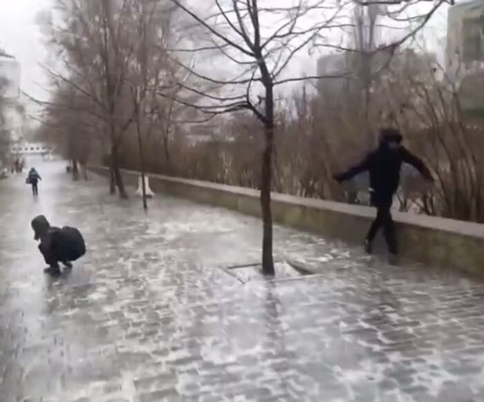Источник фото: скрин с видео "Ростов Главный"