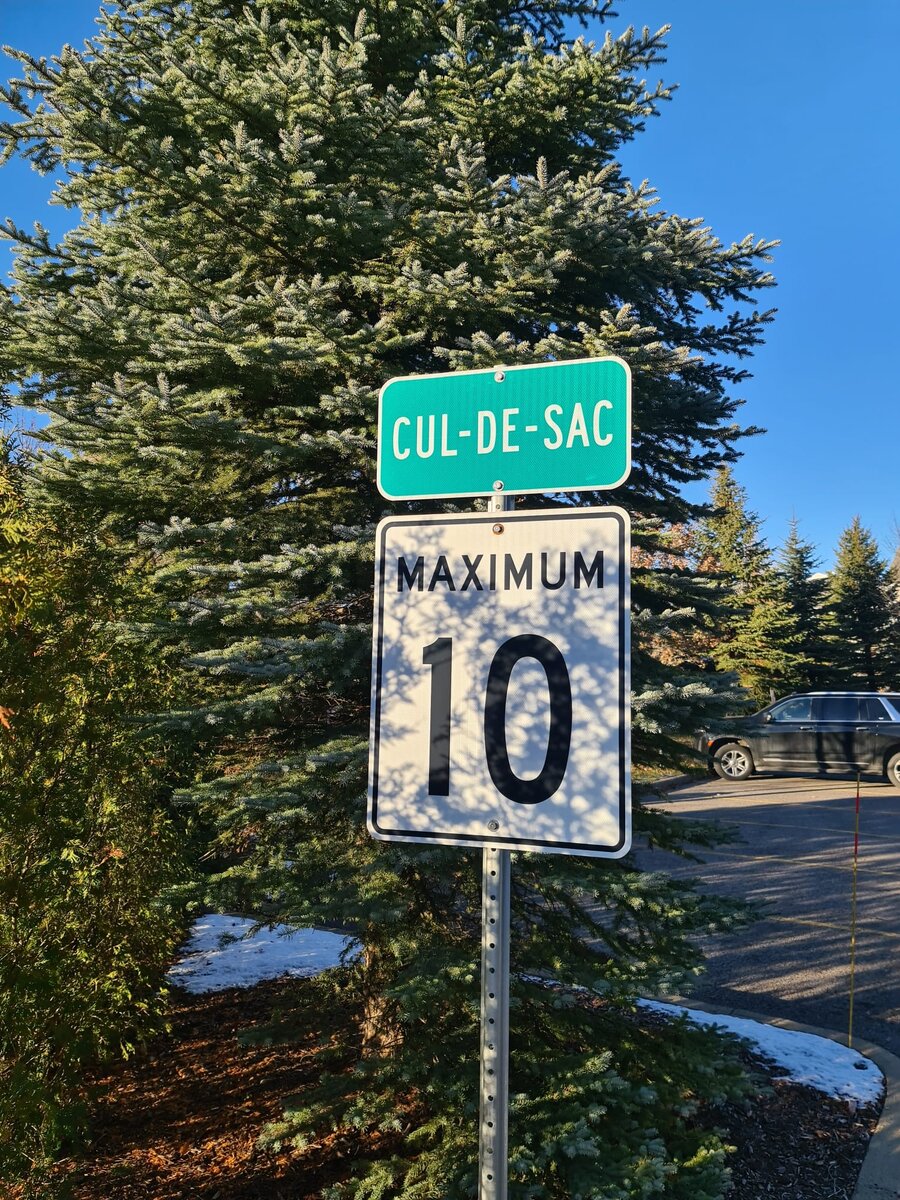 Логично, как будто в сумку заехал.