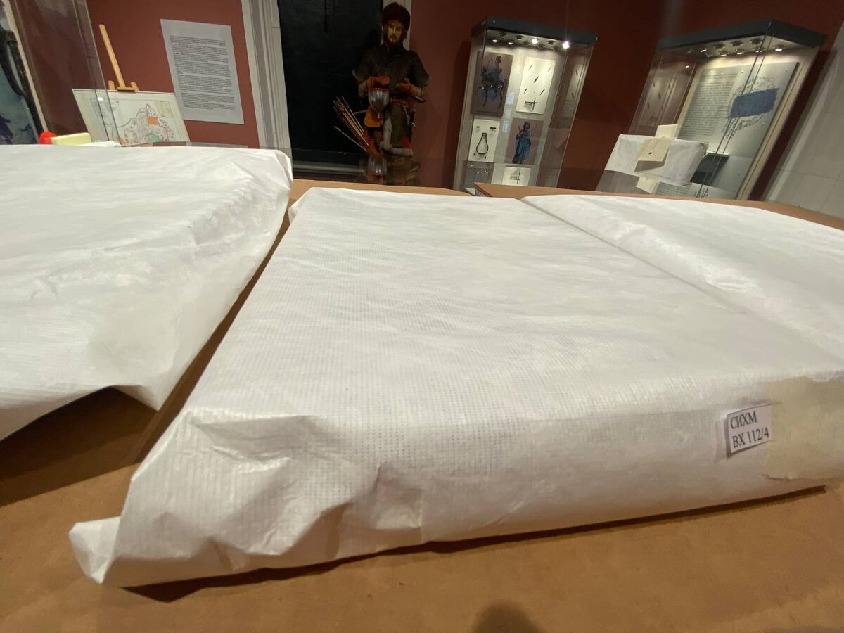 Ценный груз прибыл из Нижегородского государственного художественного музея 