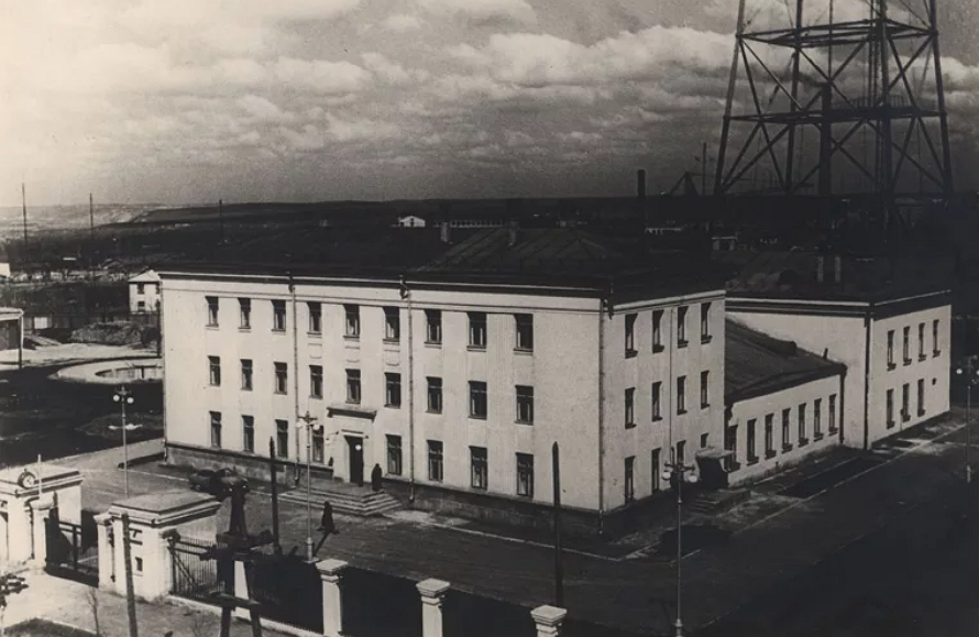 Основанная в 1957 году. Телецентр Куйбышев. Мурманский Телецентр. История Куйбышевского телевидения. Первый Телецентр в СССР.