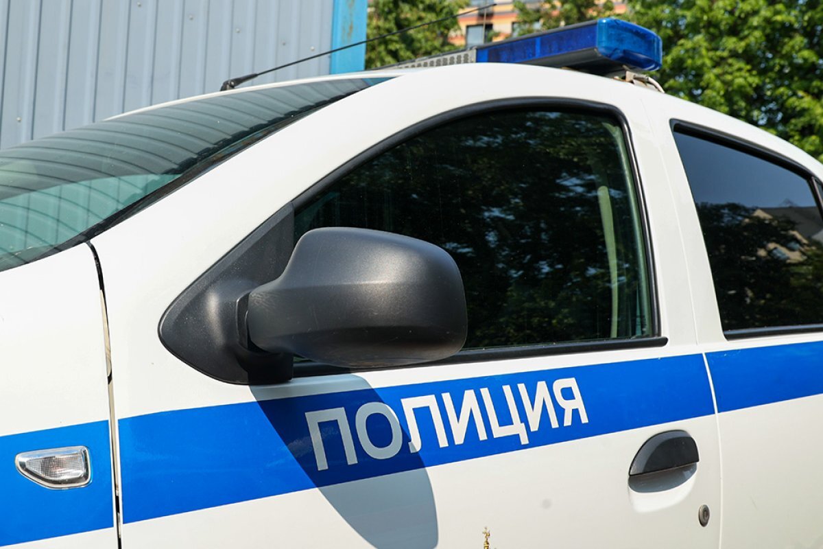    В Сочи приезжий угрожал пенсионерке молотком и украл из дома инструменты