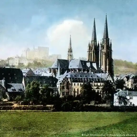 Храм Святой Елизаветы в Марбурге на почтовой открытке 1920-х годов